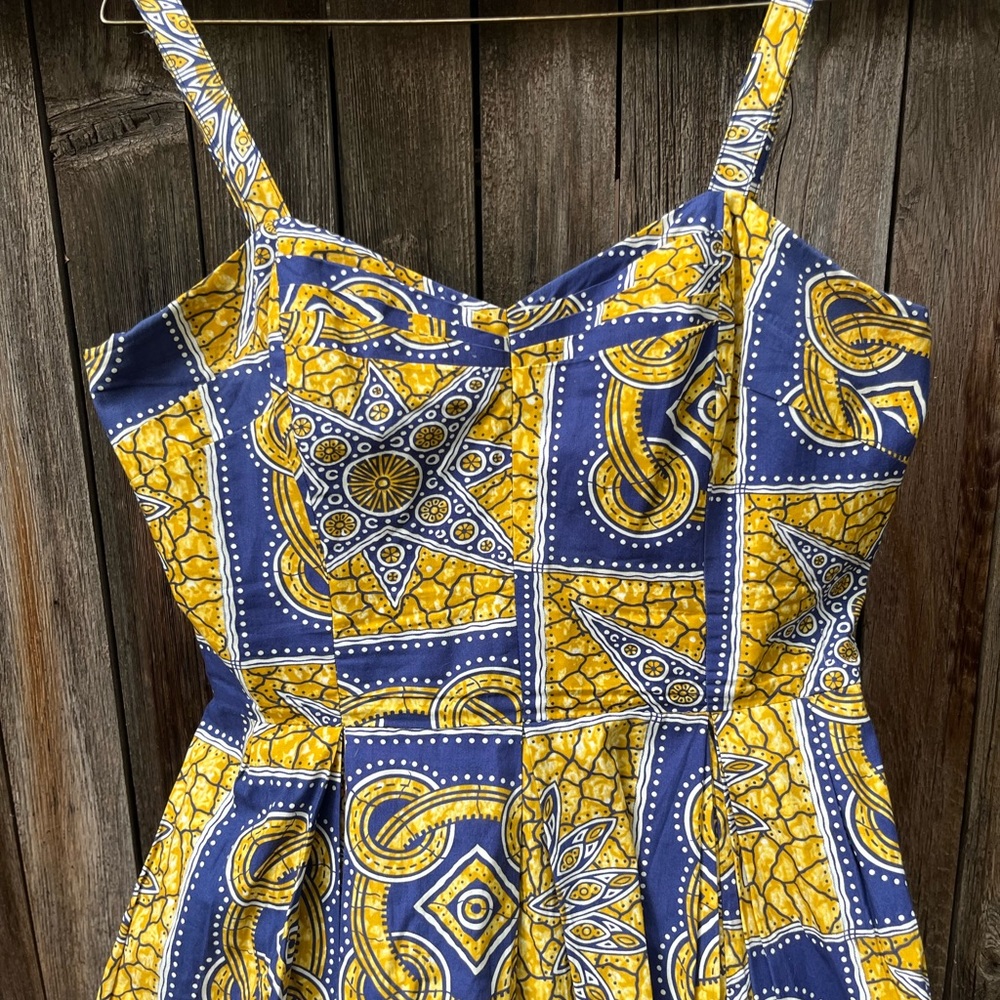 Trashy Diva by Candice Gwinn Yellow and Blue Patterned Sundress Size 10 - Picture 5 of 9